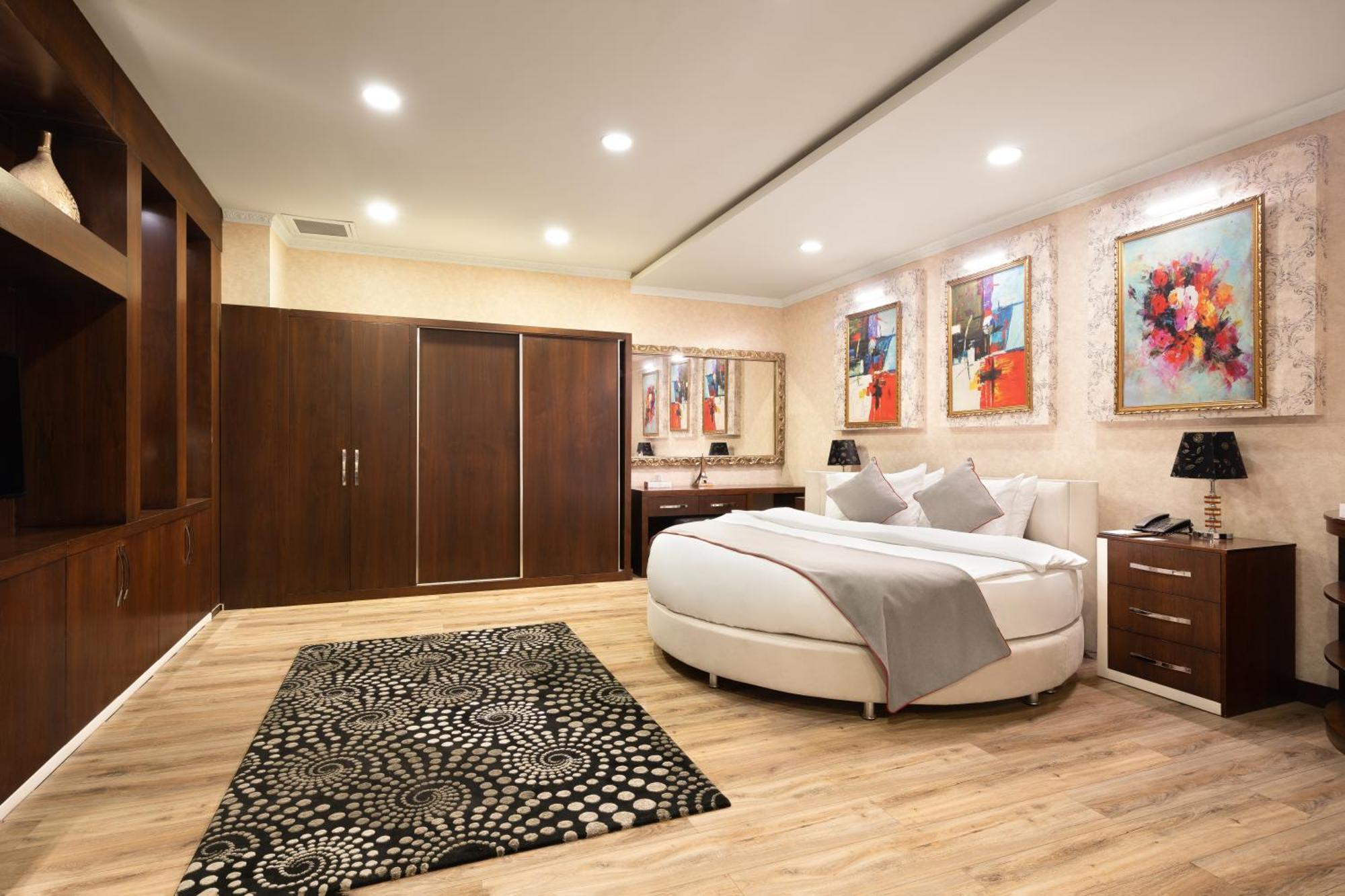 Hotel Ramada By Wyndham - Sulaymaniyah Salim Street Esterno foto
