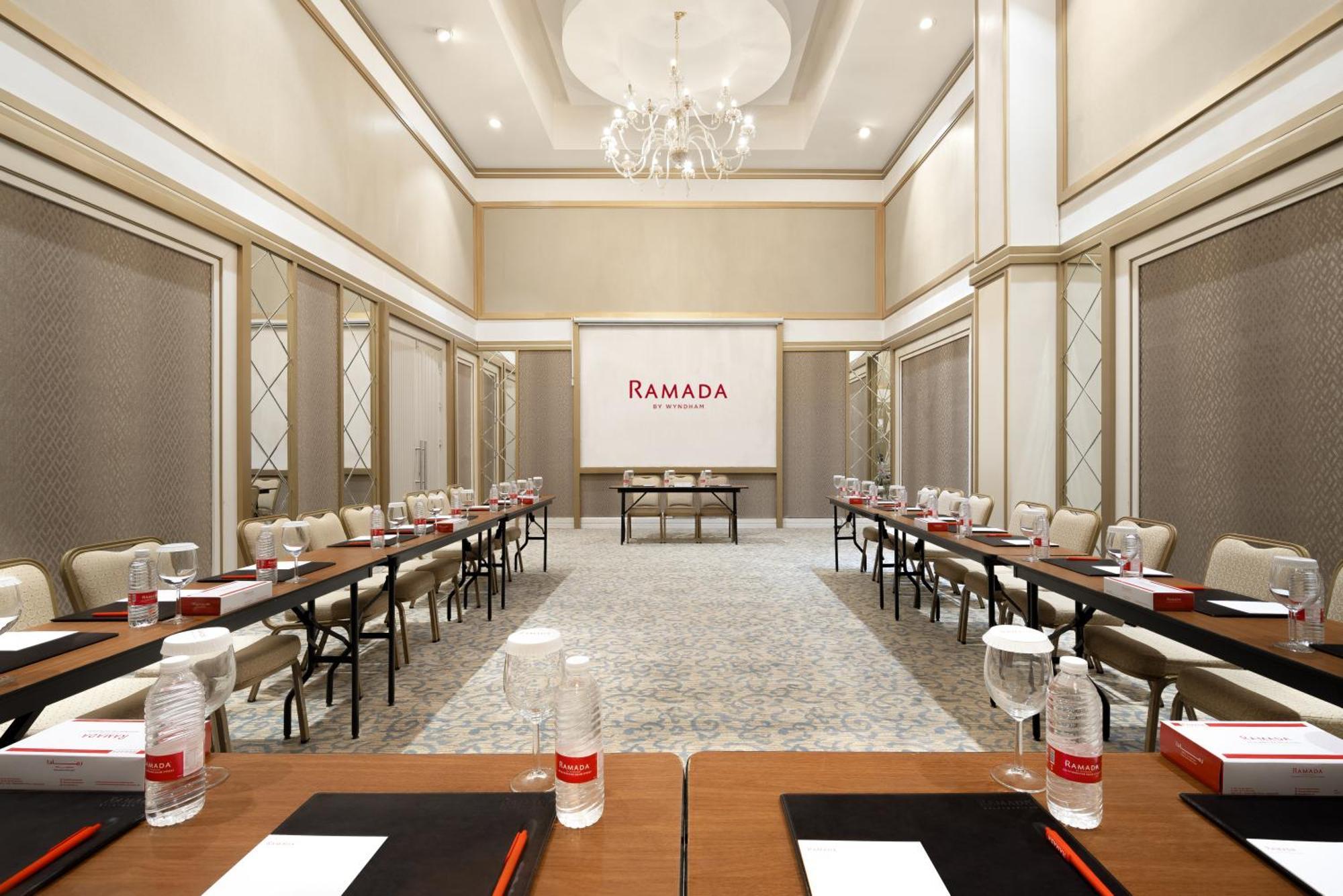 Hotel Ramada By Wyndham - Sulaymaniyah Salim Street Esterno foto